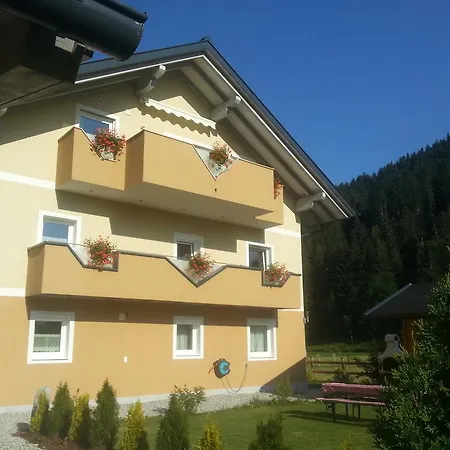 Holzhacker Lägenhet Wagrain